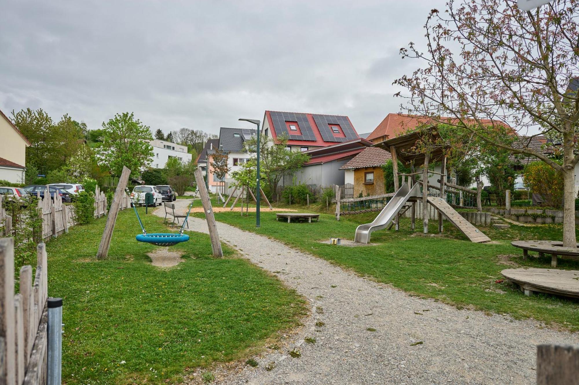 Apartamento Wood World Luxury - Massage - Bergblick - Tranpolin- Parken Markdorf Exterior foto