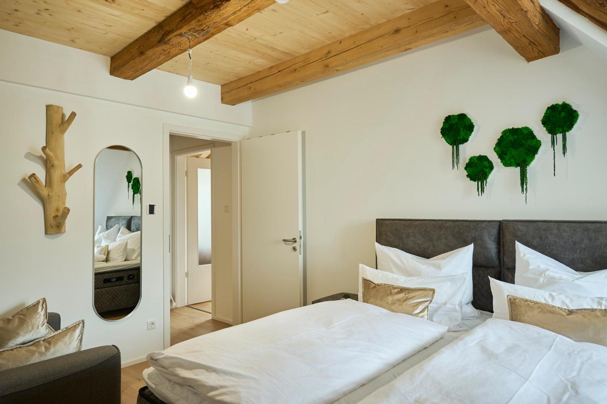 Apartamento Wood World Luxury - Massage - Bergblick - Tranpolin- Parken Markdorf Exterior foto